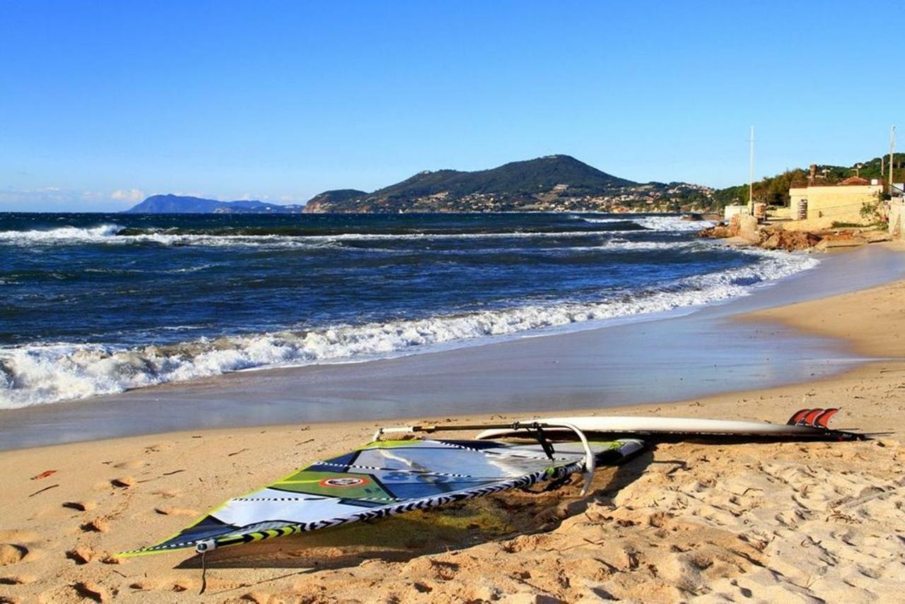 Port La Gavine Vue Mer Hyères Exteriör bild